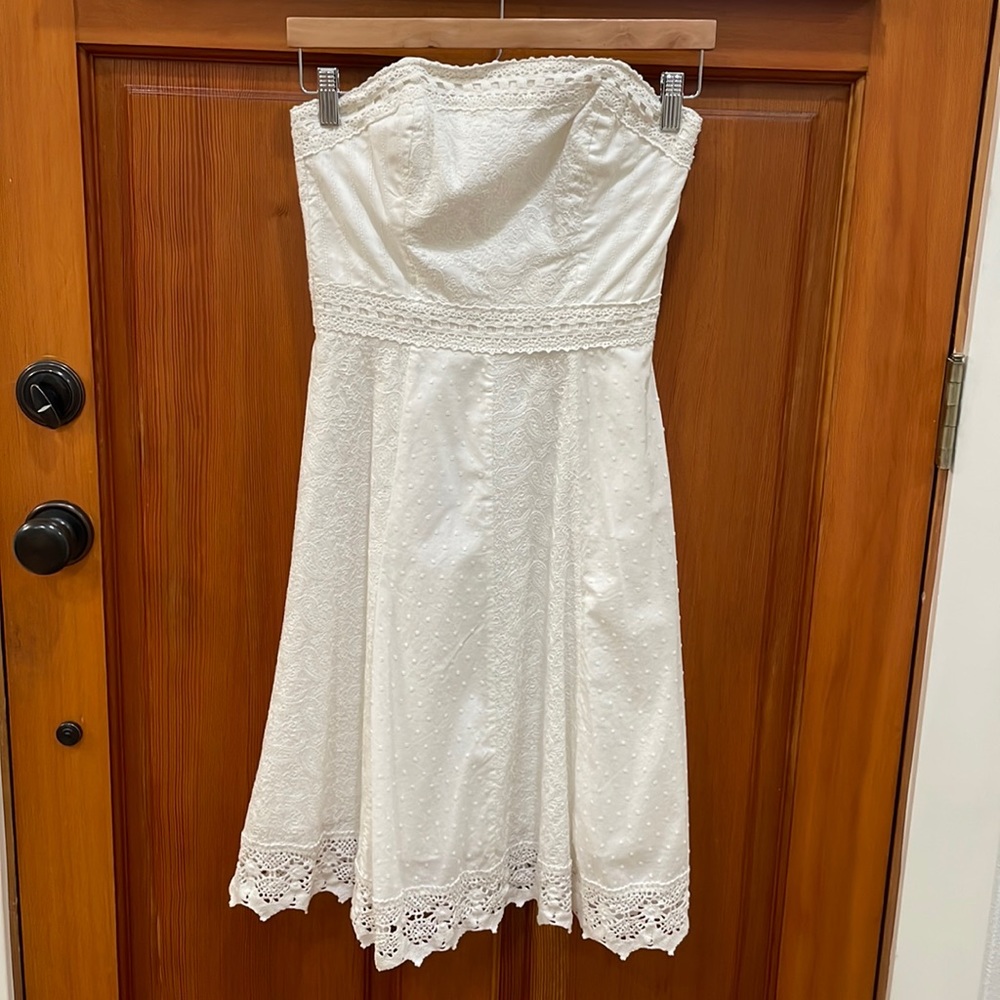 White House Black Market white lace dress